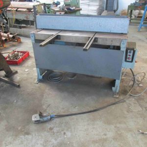 Edwards DD 1.3m x 3mm powered guillotine for sale